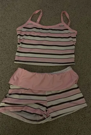 Shorts Set Shein Striped Crop Top  thumbnail 1