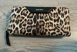 Nine West Cheeetah Black Gold Zip Wallet thumbnail 1