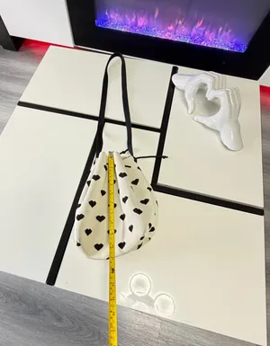 Knit Heart Pattern Drawstring Bucket Crossbody Bag 🖤✨ White thumbnail 9
