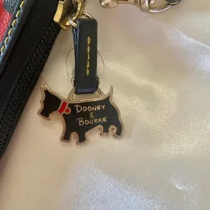 RARE Dooney & Bourke Limited Edition Scottie Dog Zip Around Wallet thumbnail 4