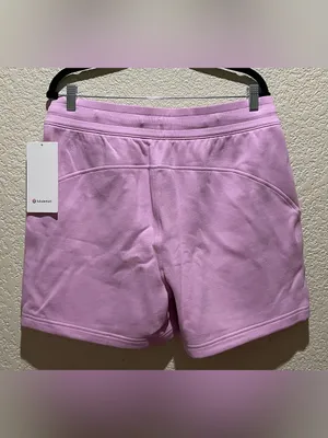 Lululemon NWT Scuba High Rise 5” Shorts with Pockets in Vitapink Size 12 thumbnail 7
