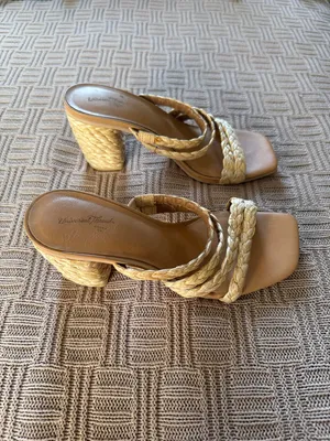 Universal Threads Braided Straw Block Heel Sandals in Tan thumbnail 5