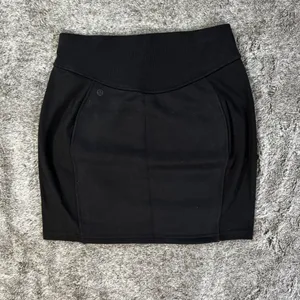 NWT Lululemon Scuba High-Rise Mini Skirt Sz Small In Black thumbnail 7