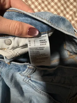 American Eagle Jeans thumbnail 3