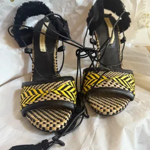 Zara Black and Yellow Woven Lace Up Sandals thumbnail 8