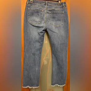 CAbi Women’s Cropped High Waisted Straight Leg Distressed Denim Jeans Size 6 thumbnail 6