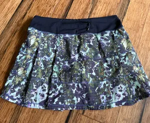 Lululemon Skirt Size 4 thumbnail 1
