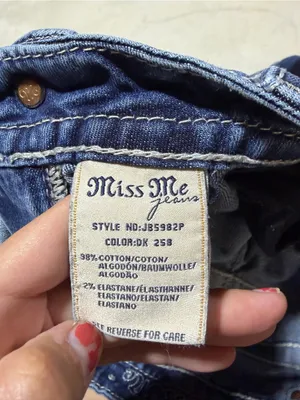 Miss me boyfriend capri jeans bejeweled pockets 28 thumbnail 9