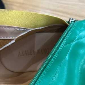 Azalea Wang Nova stiletto boots in green metallic thumbnail 9