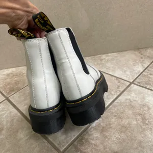 Dr‎ Martens 2976 Quad White Leather Platform Chelsea Boots Womens Sz 5 Chunky thumbnail 4
