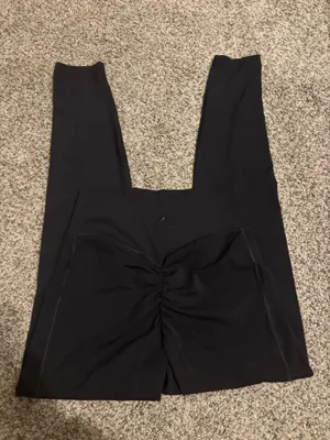 Black Whitney Gymshark Simmons Leggings Small thumbnail 2