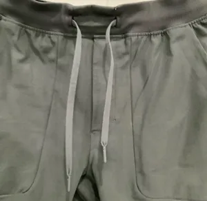 Comfortable black joggers by Lululemon Athletica. Ideal for active or casual wear. Lululemon Men’s Pants size M thumbnail 9