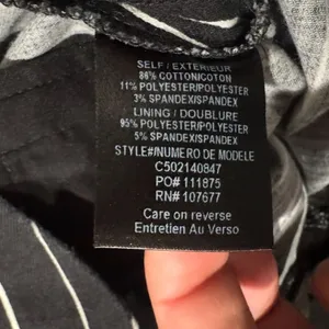 Alice and Olivia Straight Black White Pinstripe Pants Women’s 6 thumbnail 4
