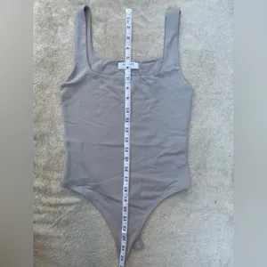 FLAWED Aritzia Babaton gray Bodysuit original contour pursue classic basic thumbnail 4