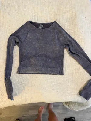 PINK Workout Long Sleeve Victoria's Secret Top thumbnail 4