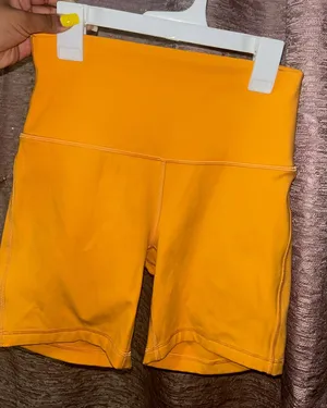 Lululemon biker Shorts thumbnail 1