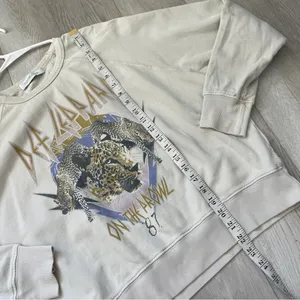 Daydreamer Grunge Sweatshirt def leppard varsity crew womens Beige medium casual thumbnail 8