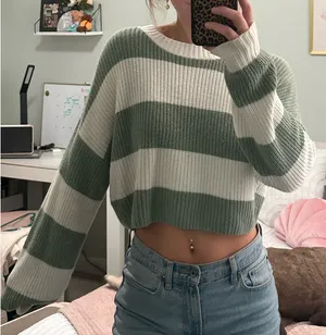 Hollister Cropped Sweater Green Striped thumbnail 2