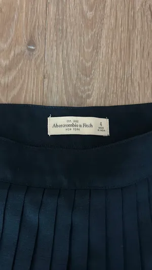 Abercrombie Skort thumbnail 2