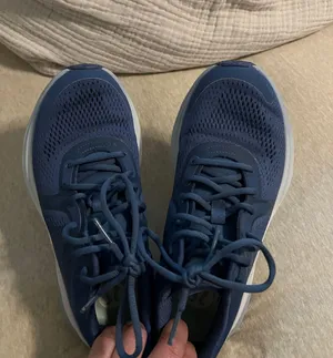 Lululemon Running Shoes thumbnail 5