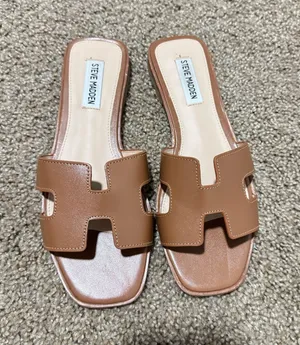 Steve Madden Sandals thumbnail 1