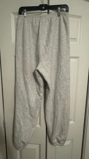 SKIMS Sweatpants thumbnail 3