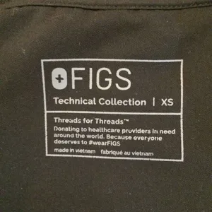 FIGS Bellery Scrub Jacket full-zip technical fabric black xs thumbnail 4