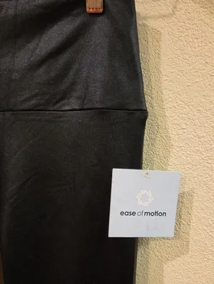Ease of Motion Black Faux Leather Leggings Size Small thumbnail 3