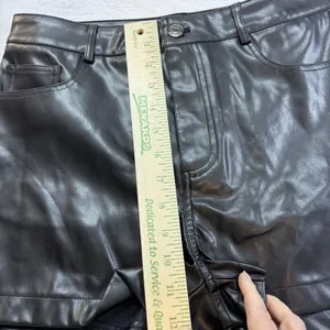 AKIRA Black PU Leather Mini Shorts Women’s Medium High Rise Y2K Clubwear Moto thumbnail 9