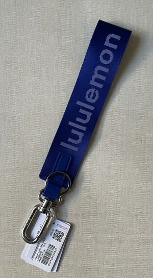 Lululemon Never Lost Keychain - Riverside/Faint Lavender thumbnail 1