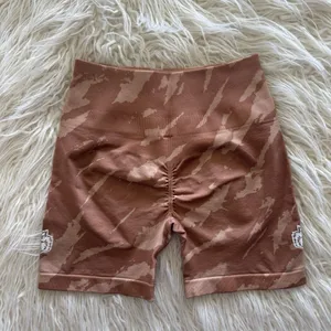 Darc Sport Wolves Forever Seamless Everson Shorts Desert Rose Native Camo Small thumbnail 6