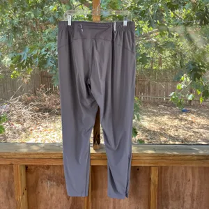 Outdoor Voices Women's Grey Active Pants Zip Ankles Size L thumbnail 2