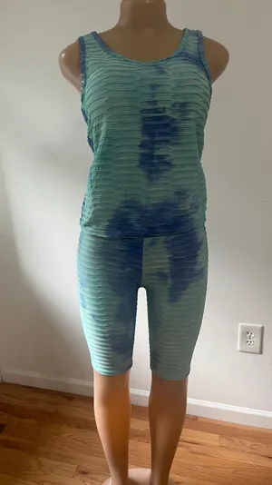 Women Top and Short Green thumbnail 1