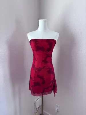 Princess Polly Red Floral Print Strapless Ruched Mini Dress (4) thumbnail 2