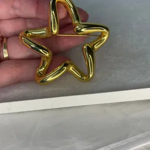 VTG abstract star brooch freestyle design gold tone thumbnail 2