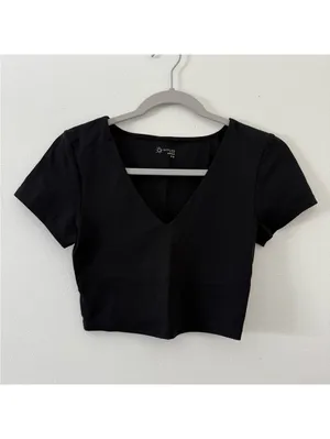 Aerie Ofline Real Me Grunge Clean Girl Black v-neck Cropped Fitted Tee- medium thumbnail 5