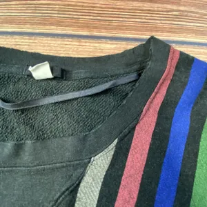 BDG Urban Outfitters Women’s Sweatshirt Sweater Size M 90s Style Distressed edge thumbnail 2
