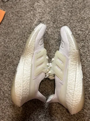 White Adidas Ultraboost Women’s thumbnail 5