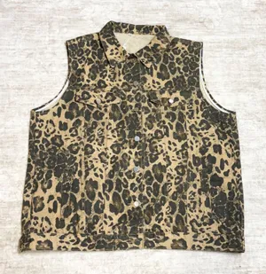Oulivey Womens Medium Oversized Cheetah Print Denim Vest Animal Print Sleeveless thumbnail 1