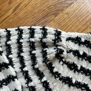 Mango Cropped textured sweater thumbnail 2