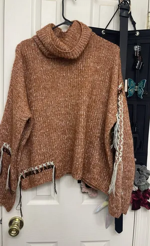 Sweater thumbnail 1