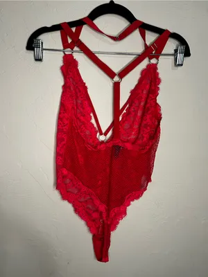Victoria’s Secret Red Unlined Lace And Mesh Harness Lingerie thumbnail 5