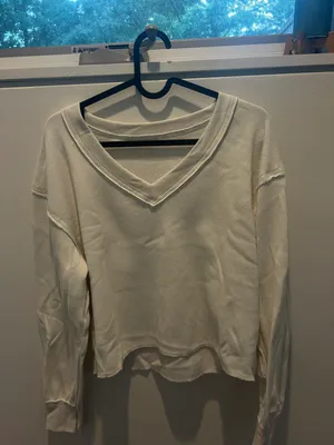 Hollister White Comfortable Sweater thumbnail 5