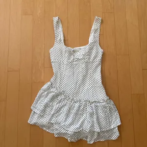 Princess Polly Shantelle white polka dot asymmetric romper thumbnail 2