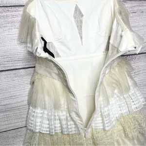 BCBGMAXAZRIA Owen Feather-Trim Ruffled Strapless Dress Size Small Cream White thumbnail 13