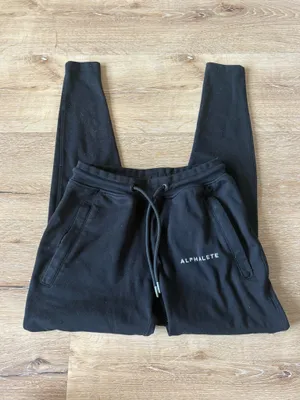 Alphalete Black Joggers with zipper pockets thumbnail 3