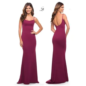 LA FEMME Simple Elegant Long Jersey Dress with Scoop Neck in Burgundy thumbnail 2