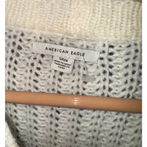 American Eagle Soft Chunky Knit Cream Sweater Womens Small Cozy Preppy Fall Warm thumbnail 5