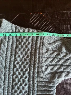 Aelfric Eden Cable Knit Crewneck Sweater in Faded Green 90’s Vintage Size XL thumbnail 4