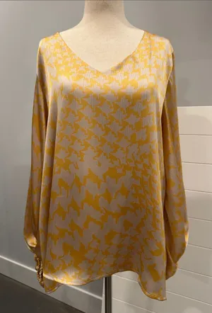 Tyche Yellow and Cream Printed Top thumbnail 1